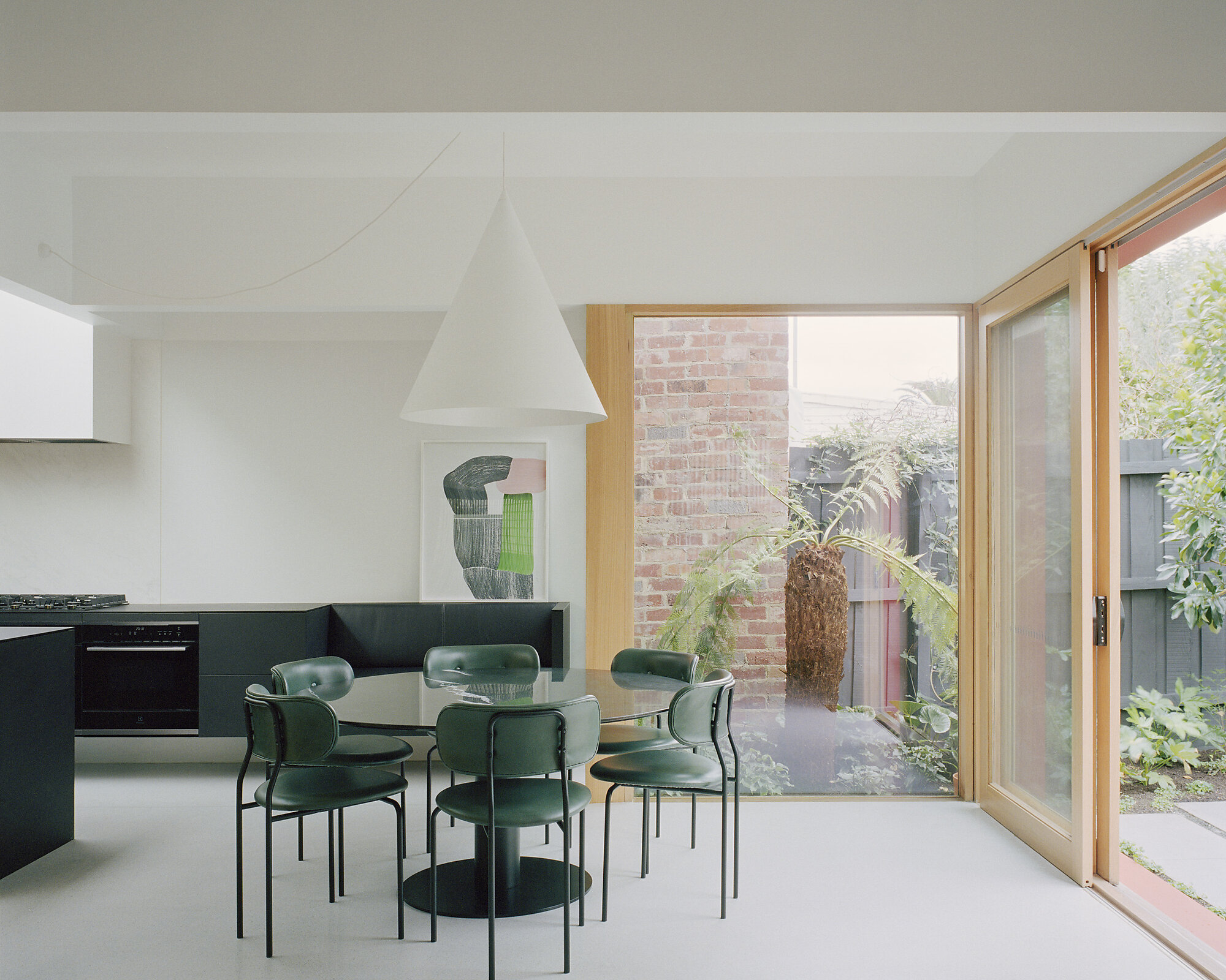 Interior photograph of House K by Rory Gardiner